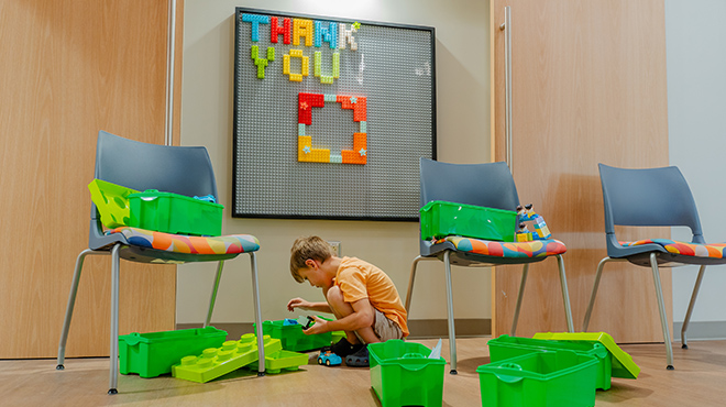 Bill and Olivia Amos Children’s Hospital Multipurpose Room Light Table